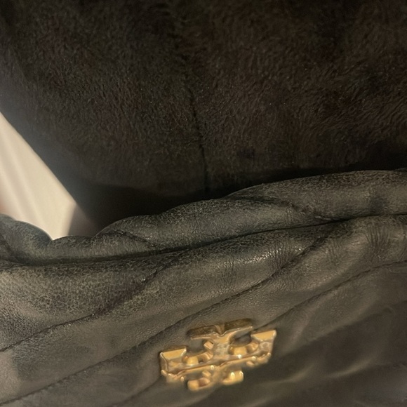 Tory Burch Kira Chevron Tote Bag in Black Quilted Lambskin - Picture 8 of 16